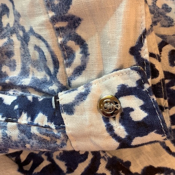 JM Collection Women's Size 12 Top Blue & White Paisley Button Down - Picture 5 of 10